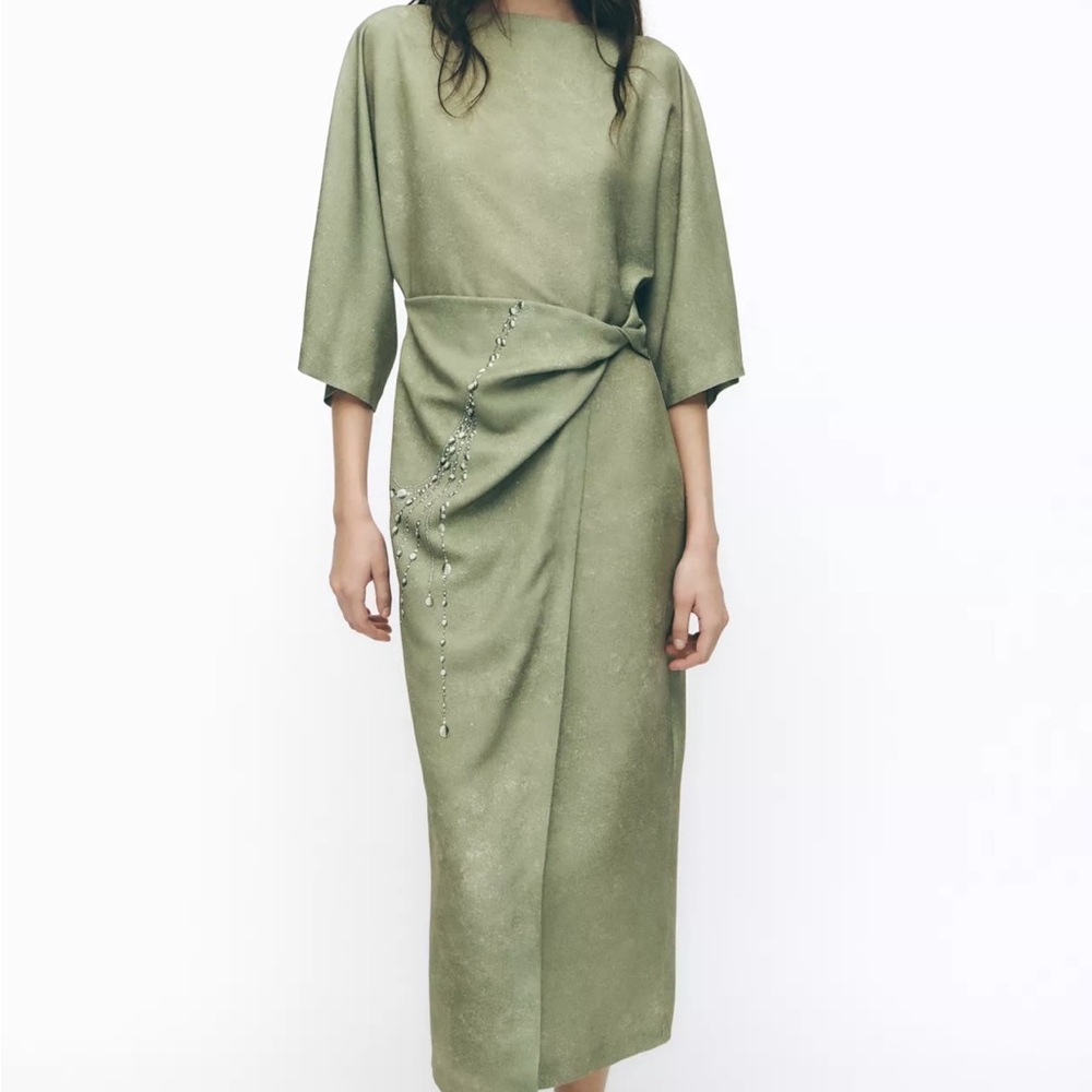 Zara Green Sheath Midi Dress with Dolman Sleeves